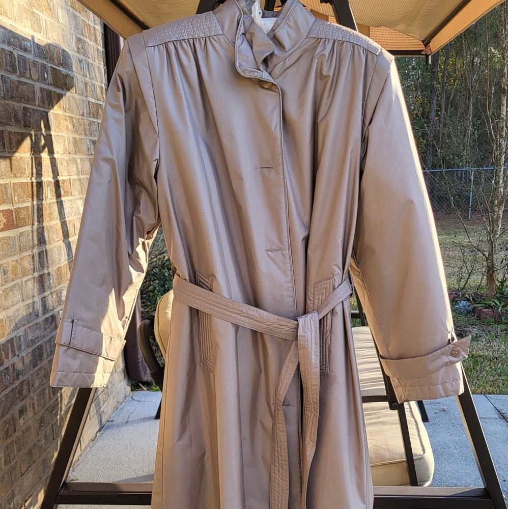 Vintage Weather Wise By Micki! 11/12 Belted Lined Long All Weather Coat Beige